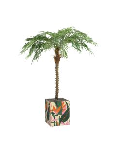 custom design on base of tree