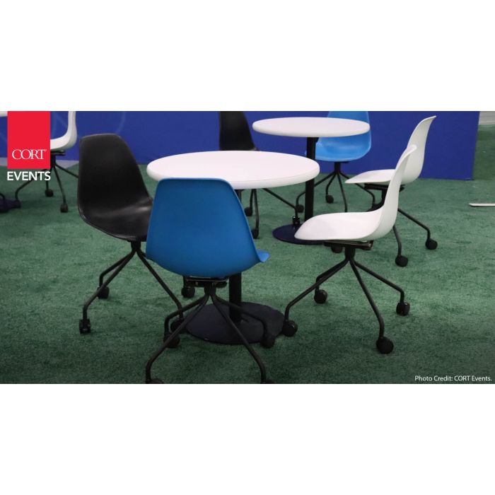 モダンチェア ダークブルー Nomad Blue Accent Chair - Plush Azure | Four Hands